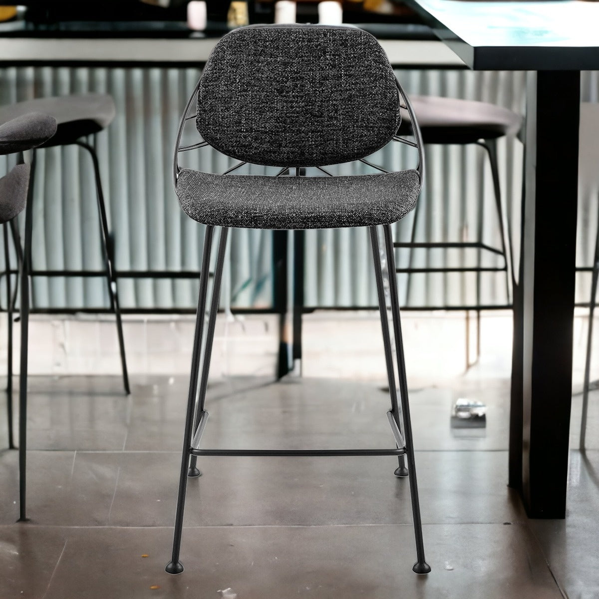 兩件套 36 英寸黑鋼低背櫃檯高酒吧椅帶腳踏板