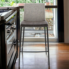 兩件套 36 英寸灰色和黑色鋼製低背吧台高吧椅帶腳凳