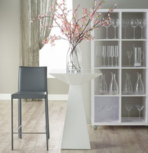 兩件套 41 英寸灰色鋼製低靠背吧台高椅子，帶腳踏板