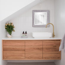 暖灰色仿木方形鏡子