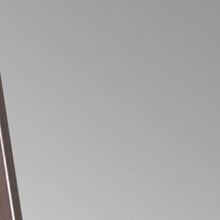 Elegante espejo de pie rectangular de longitud completa de latón cepillado