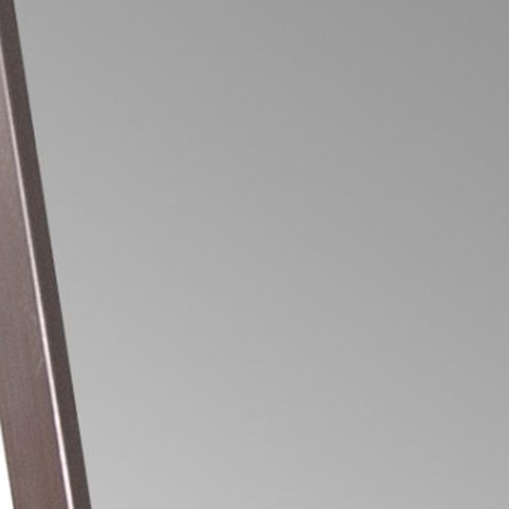 Elegante espejo de pie rectangular de longitud completa de latón cepillado