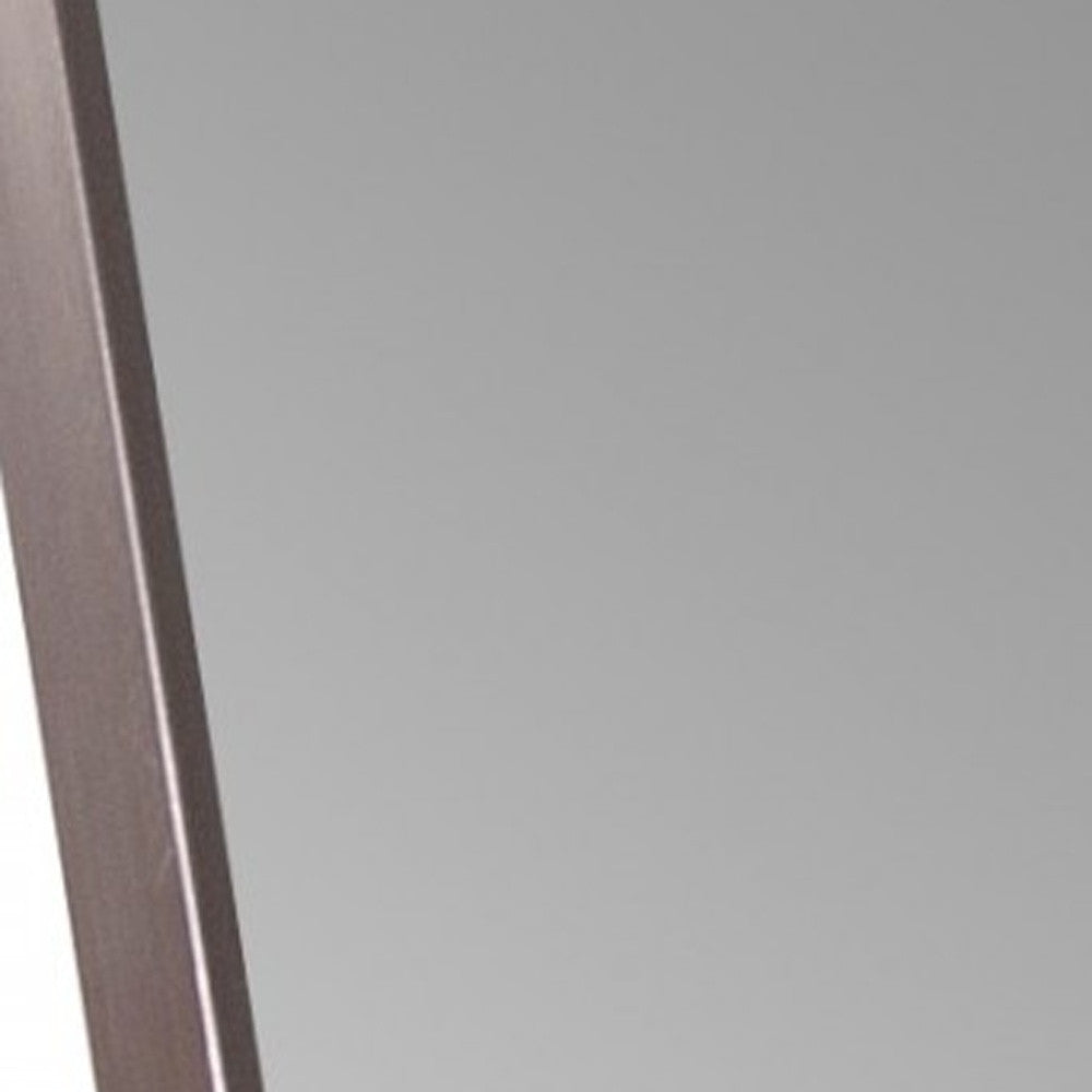 Elegante espejo de pie rectangular de longitud completa de latón cepillado