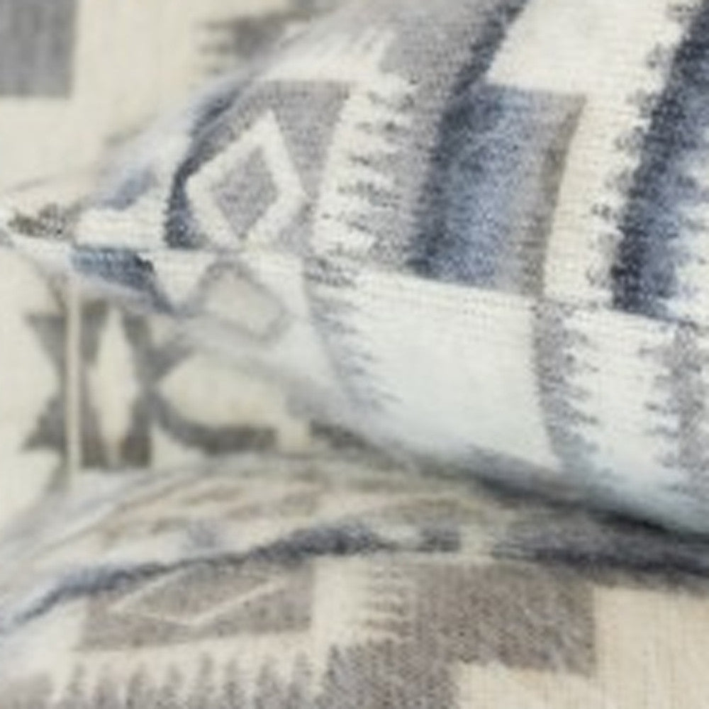 超柔軟淺灰色西南手工腰枕套