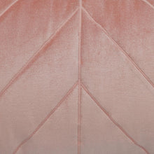 絎縫天鵝絨箭頭粉色裝飾腰枕