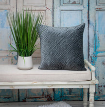 絎縫木炭裝飾抱枕