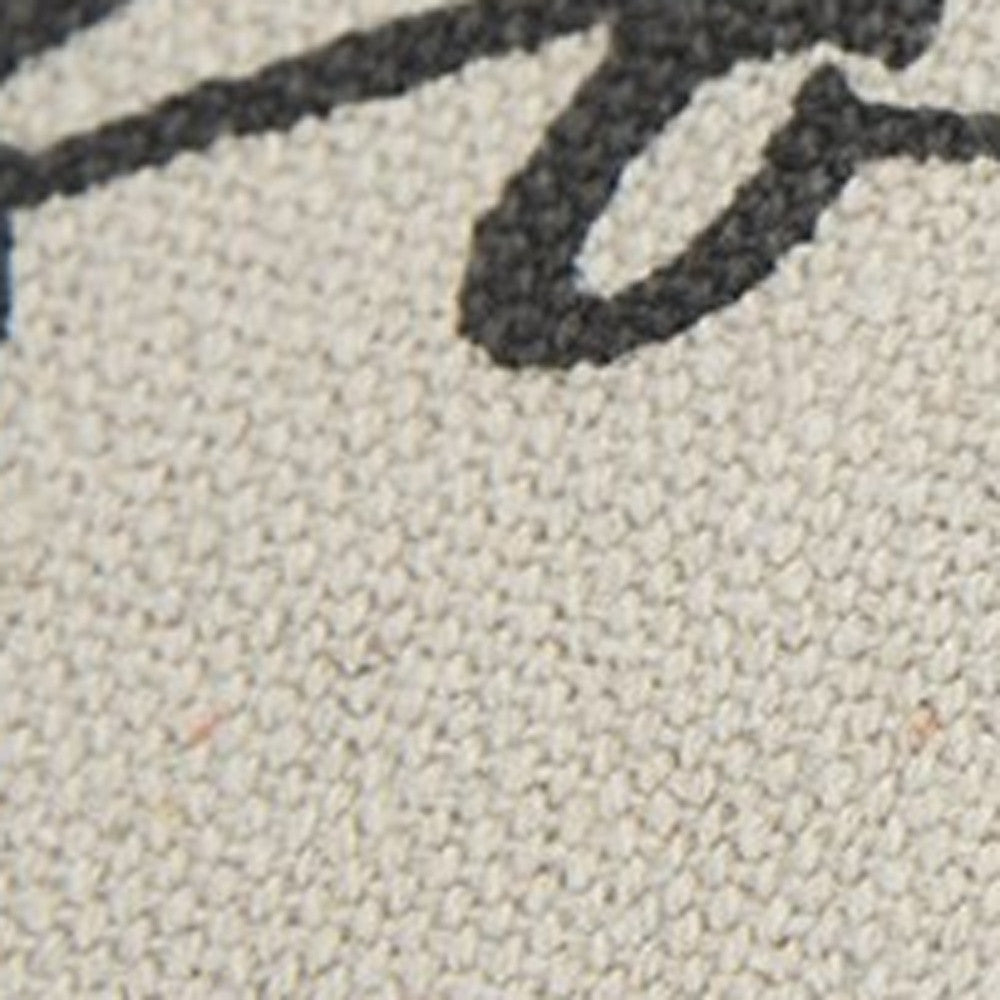 灰褐色至夜抱枕