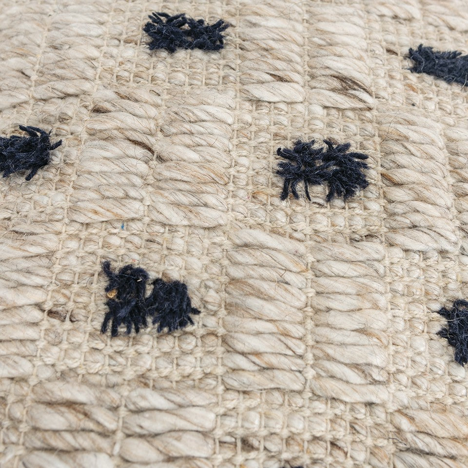 Black Cream Tufted Modern Cojín