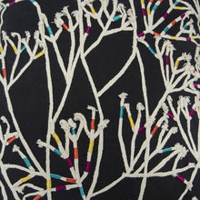 Rama impresionista crema negra Cojín