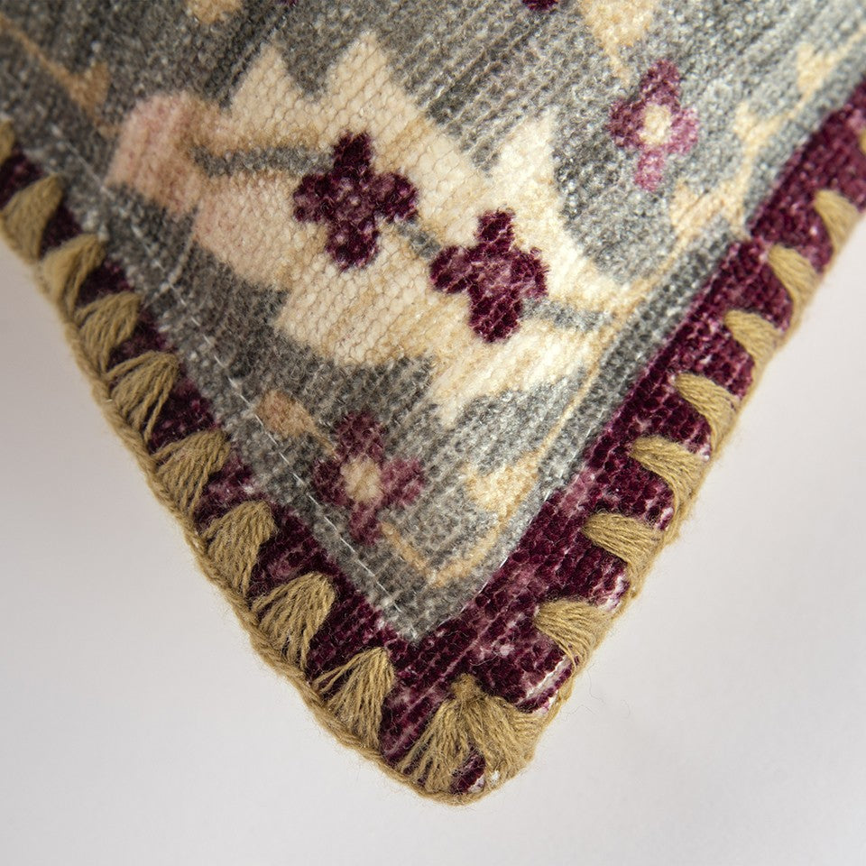 米色勃艮第古董圖案腰枕