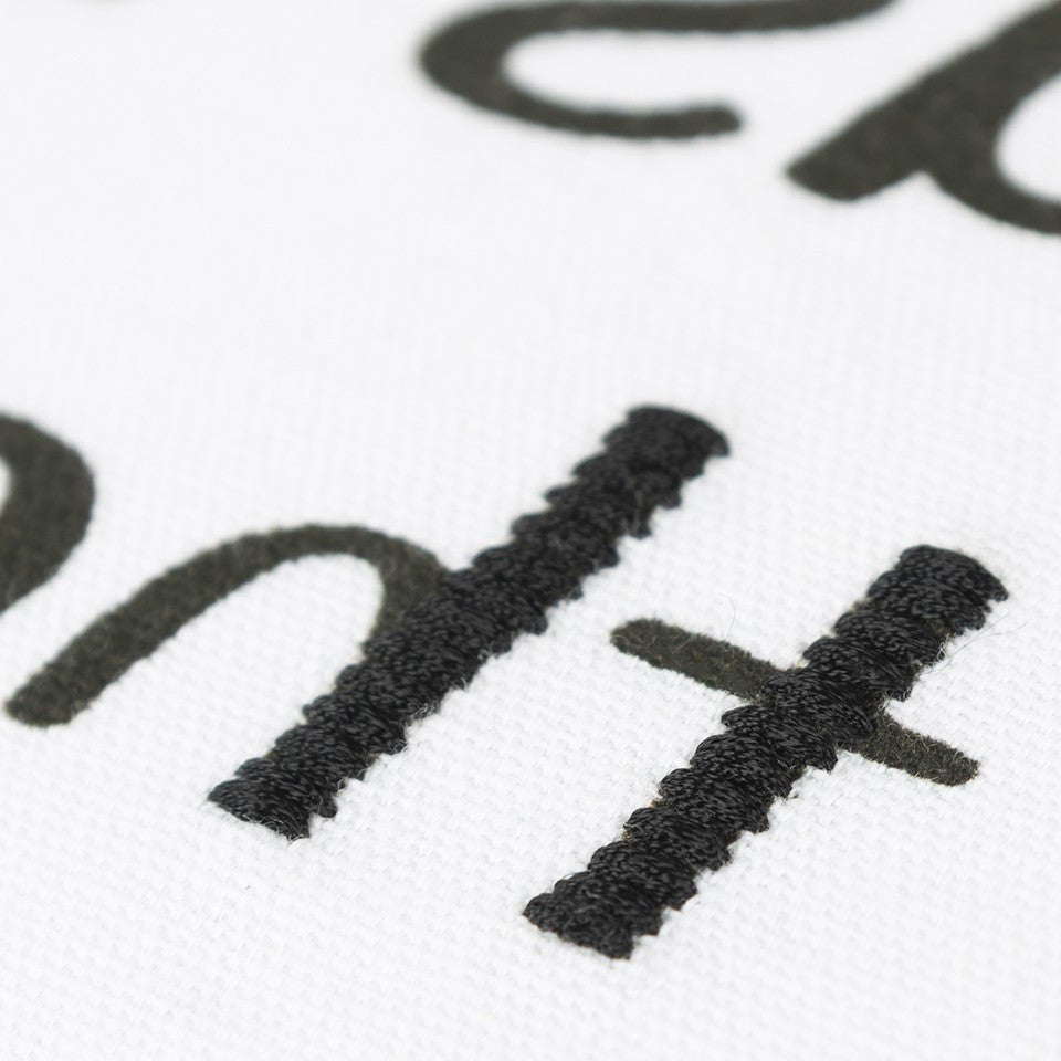 黑白 Own The Place 裝飾抱枕