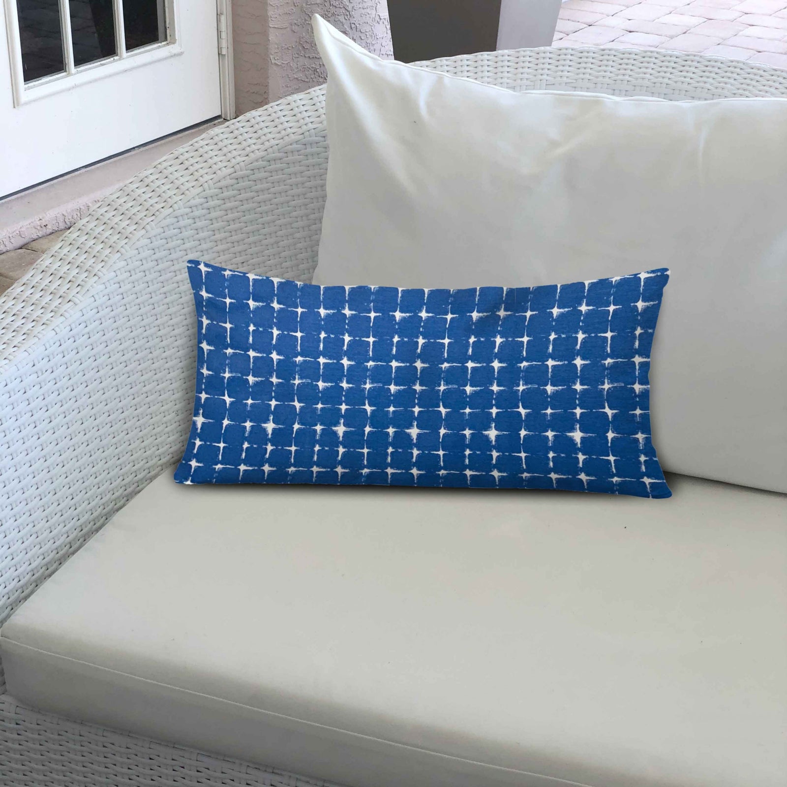 14" X 24" Blue And White Blown Seam Gingham Lumbar Indoor Outdoor Pillow