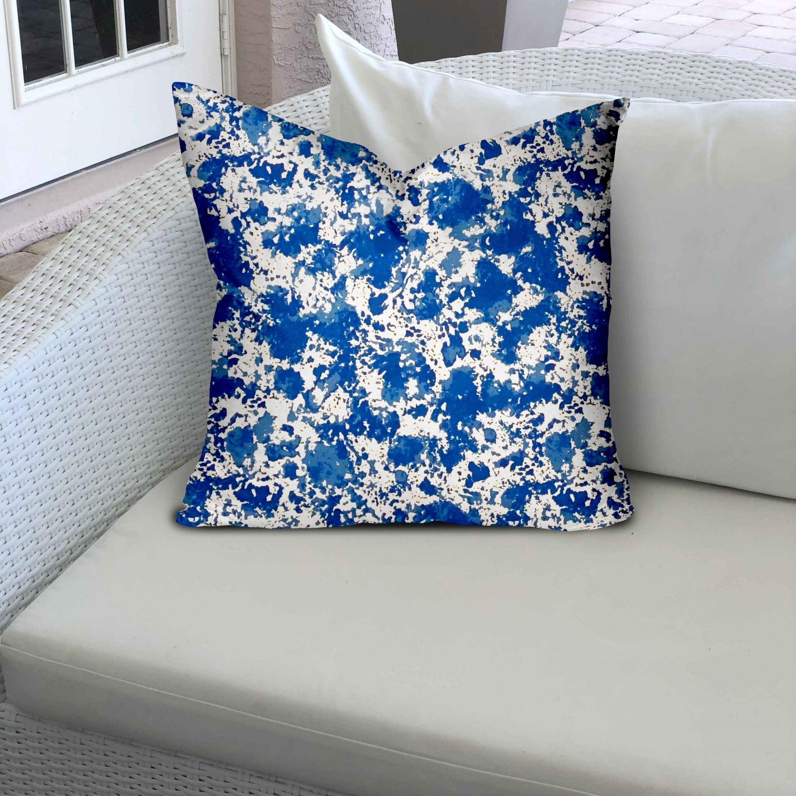 24" X 24" Blue And White Enveloped Coastal Throw Indoor Outdoor Pillow Cover