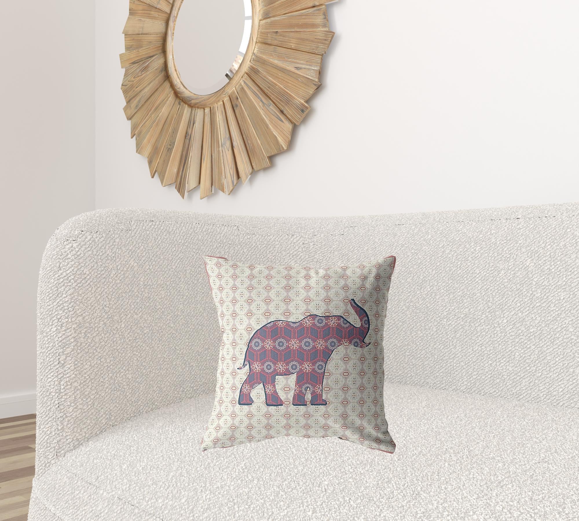 Cojín de gamuza con cremallera de elefante magenta de 18"