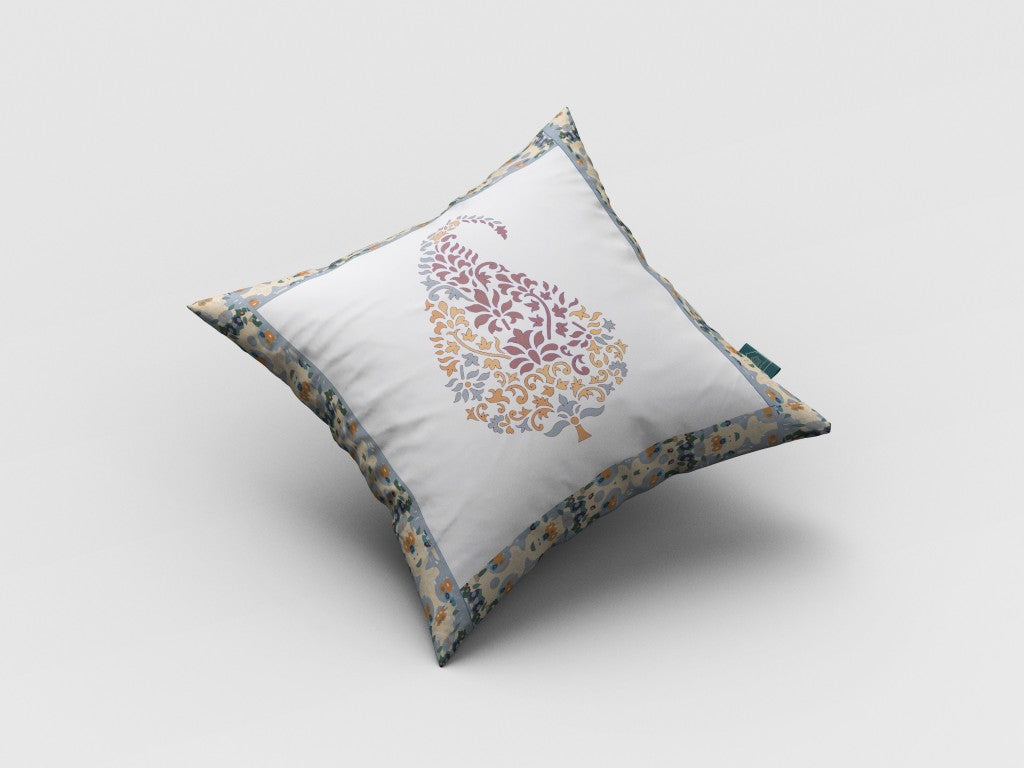 Cojín con cremallera de gamuza Paisley rojo blanco de 18 "