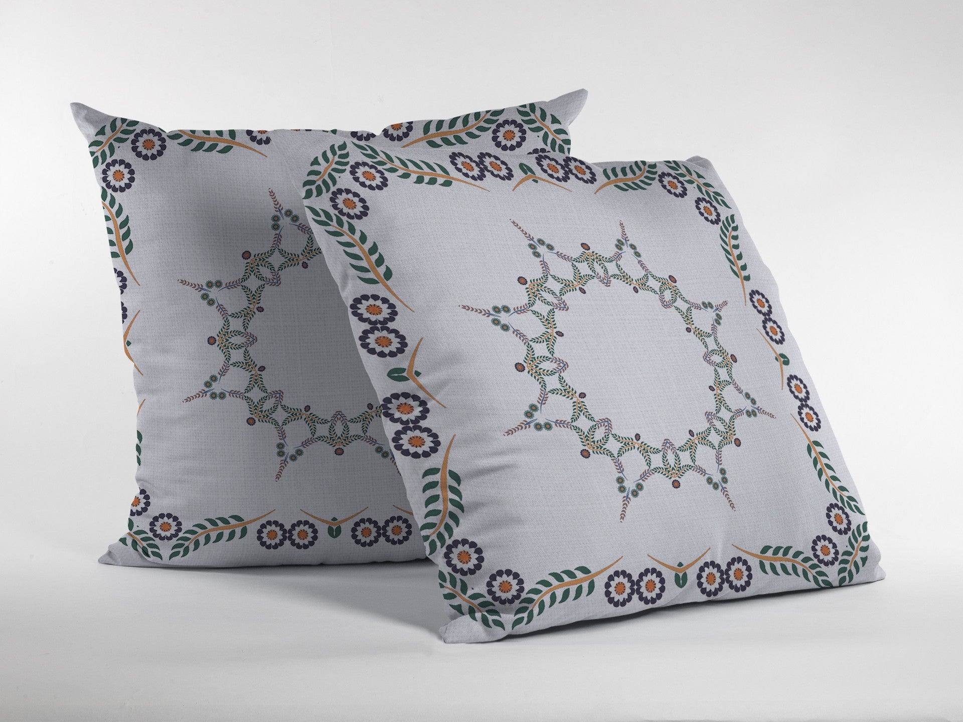 Cojín floral de gamuza con cremallera blanca de 18 "x18"