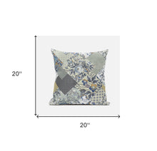 18 英寸鼠尾草奶油色花卉絨面革抱枕