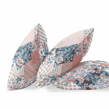 18 英寸白色粉色花卉絨面革抱枕