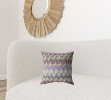 Cojín decorativo de gamuza con escotilla color crema magenta de 16