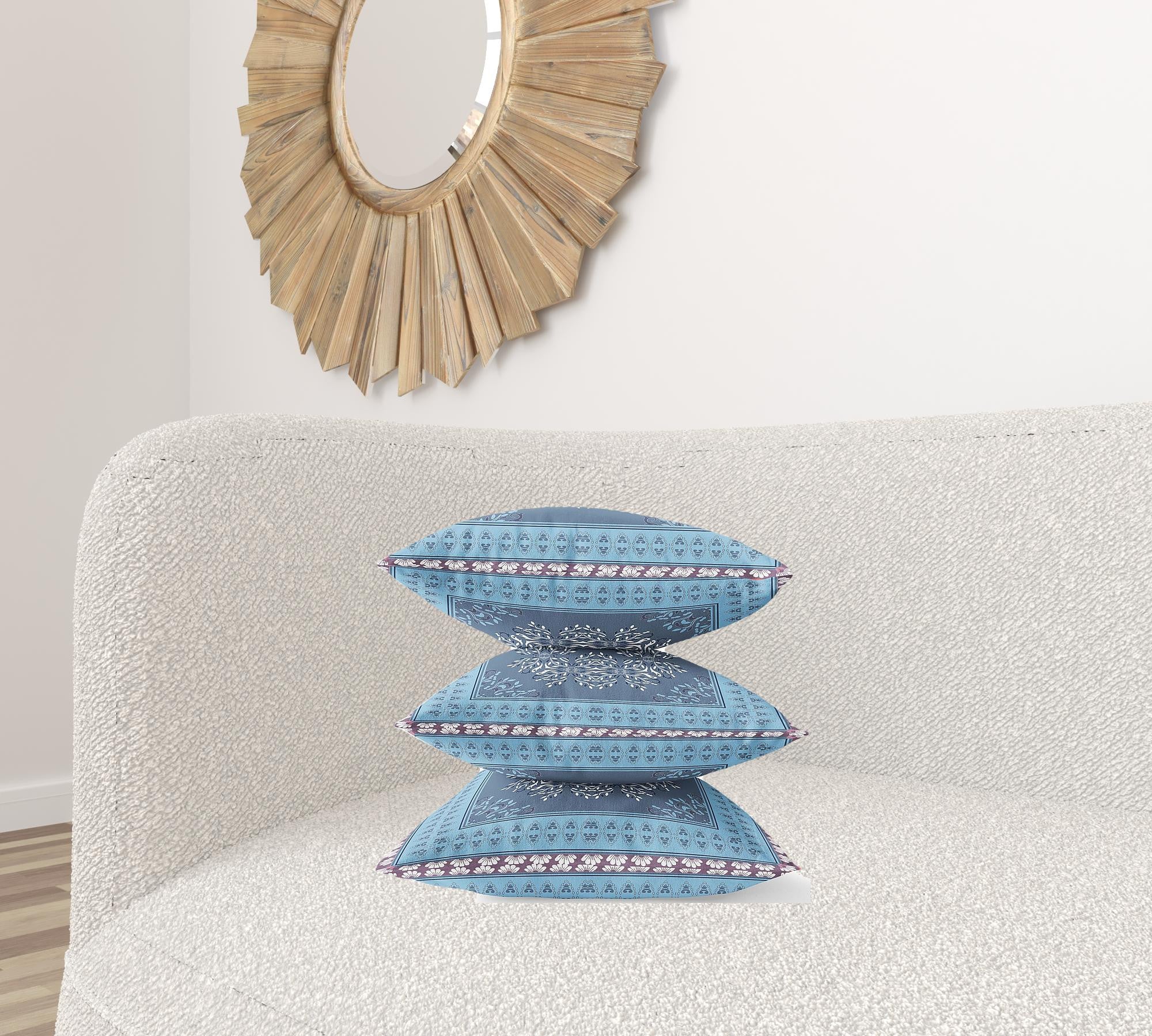 Cojín de gamuza con costura soplada geométrica gris azul claro de 18 "X 18"