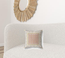 16 英寸 X 16 英寸米白色和橙色花卉拉鍊絨面革抱枕