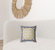 16 英寸 X 16 英寸藍黃色花卉拉鍊絨面革抱枕