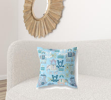 18 英寸 X 18 英寸天藍色和白色佩斯利吹邊接縫絨面革抱枕