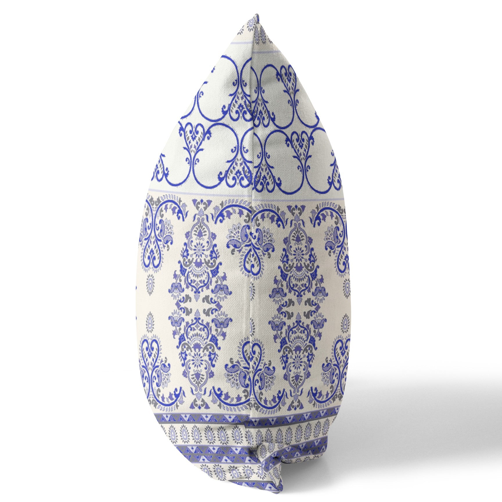 18 英寸 X 18 英寸白色和藍色模板吹製接縫絨面革抱枕