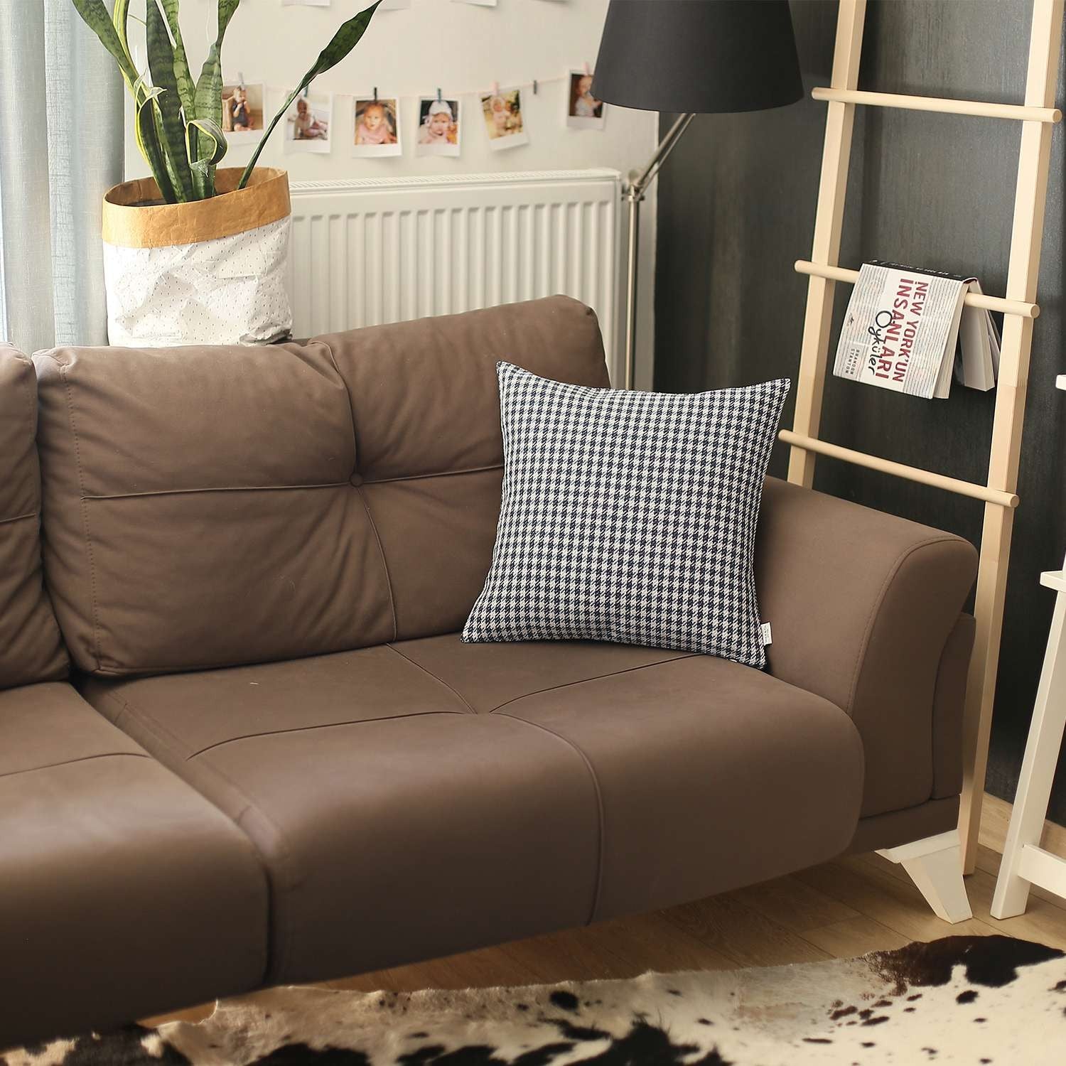 18" X 18" Black Houndstooth Zippered Handmade Polyester Throw Pillow Cover