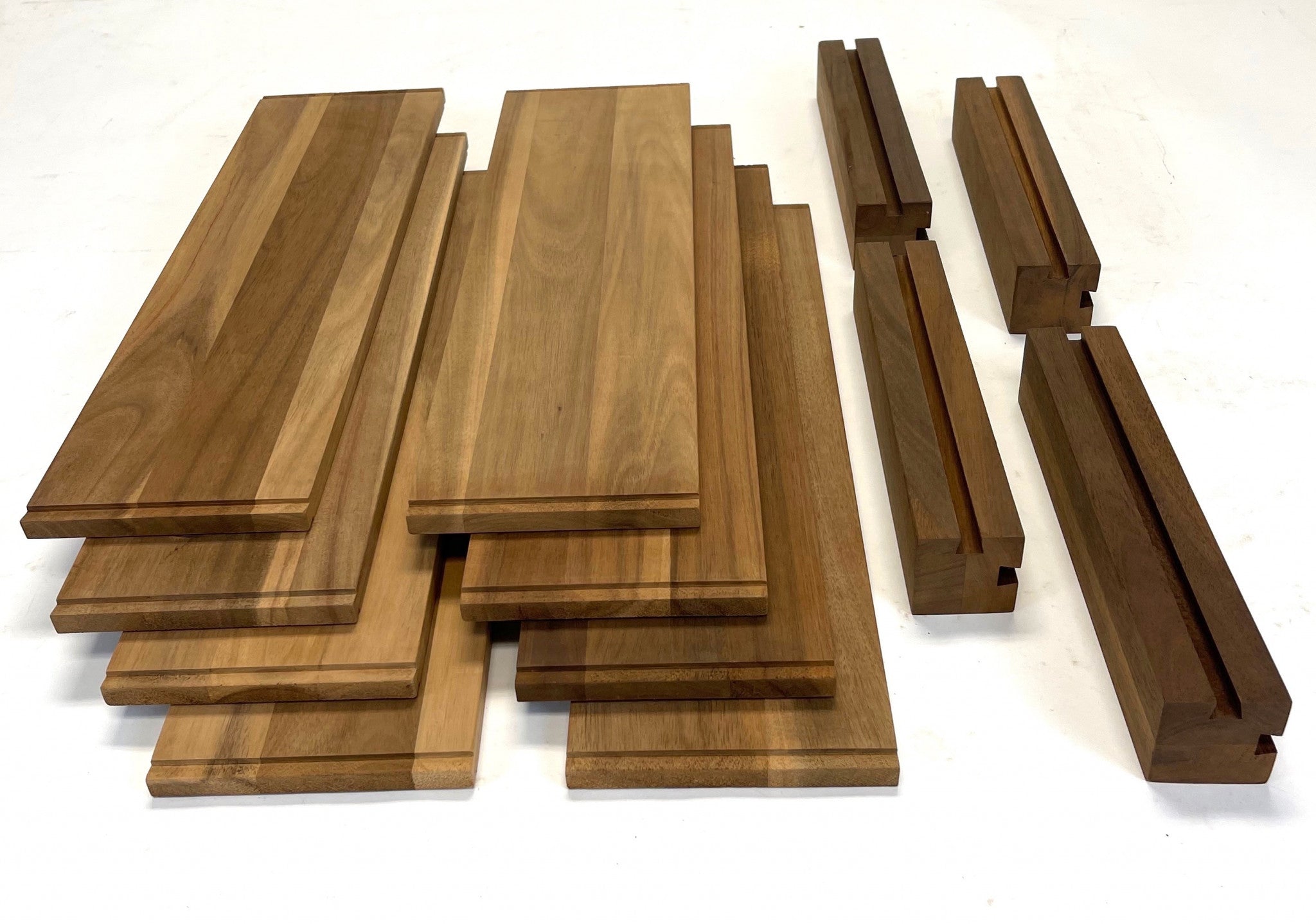 24" Premium High Hardwood Vegetable and Flower Bed