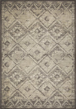 5’ x 8’ Gray Beige Distressed Diamond Area Rug