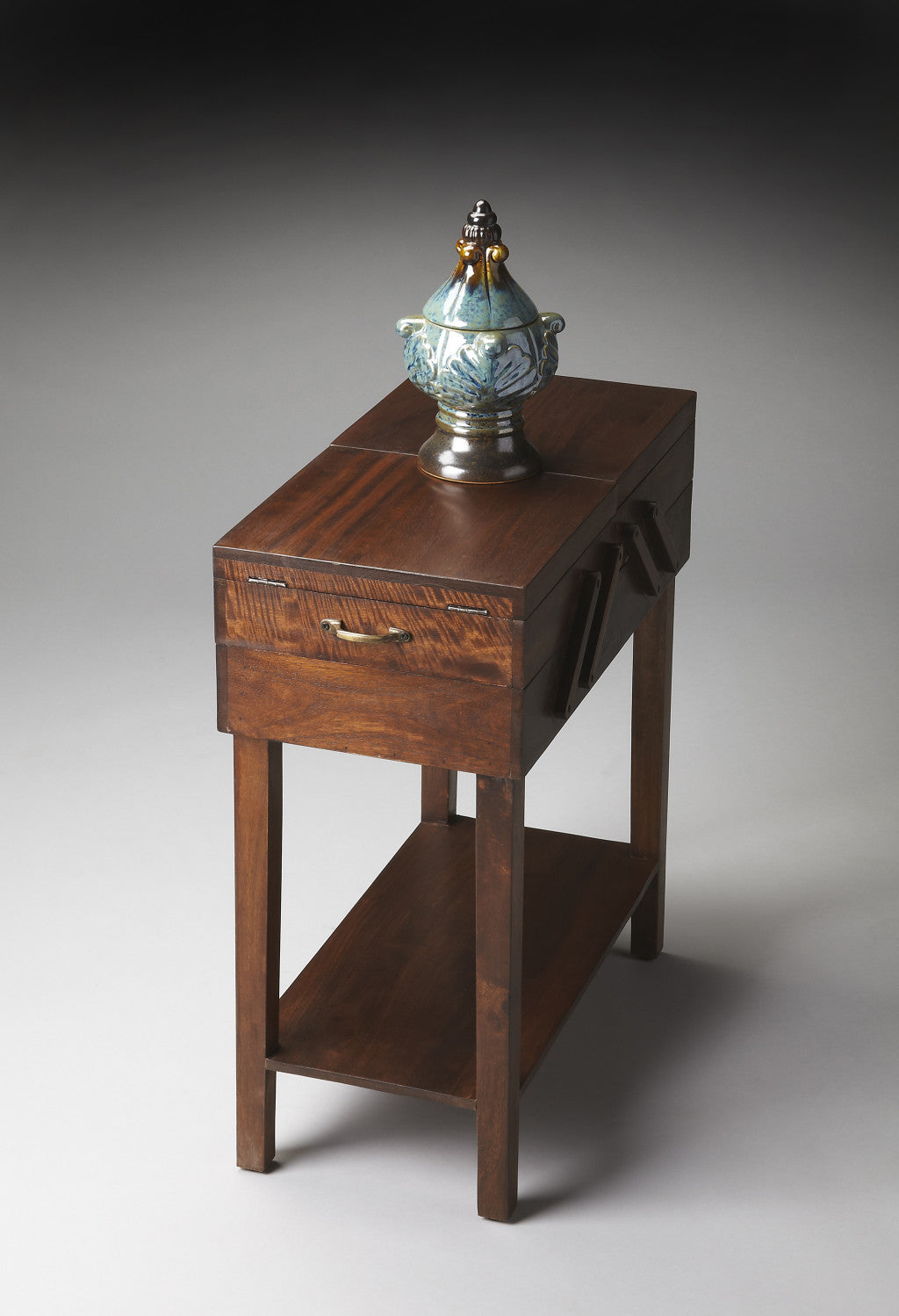 Mesa auxiliar rectangular de madera maciza marrón oscuro de 28" con cajón y estante