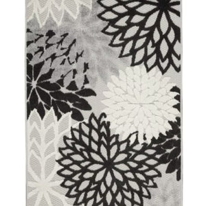 3' X 4' Black And White Floral Non Skid Indoor Outdoor Area Rug