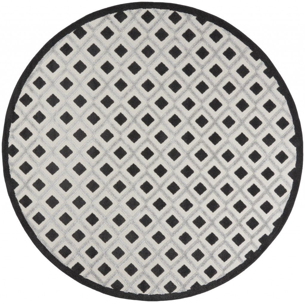 Black And White Round Gingham Non Skid Indoor Outdoor Area Rug - 8' x 8'