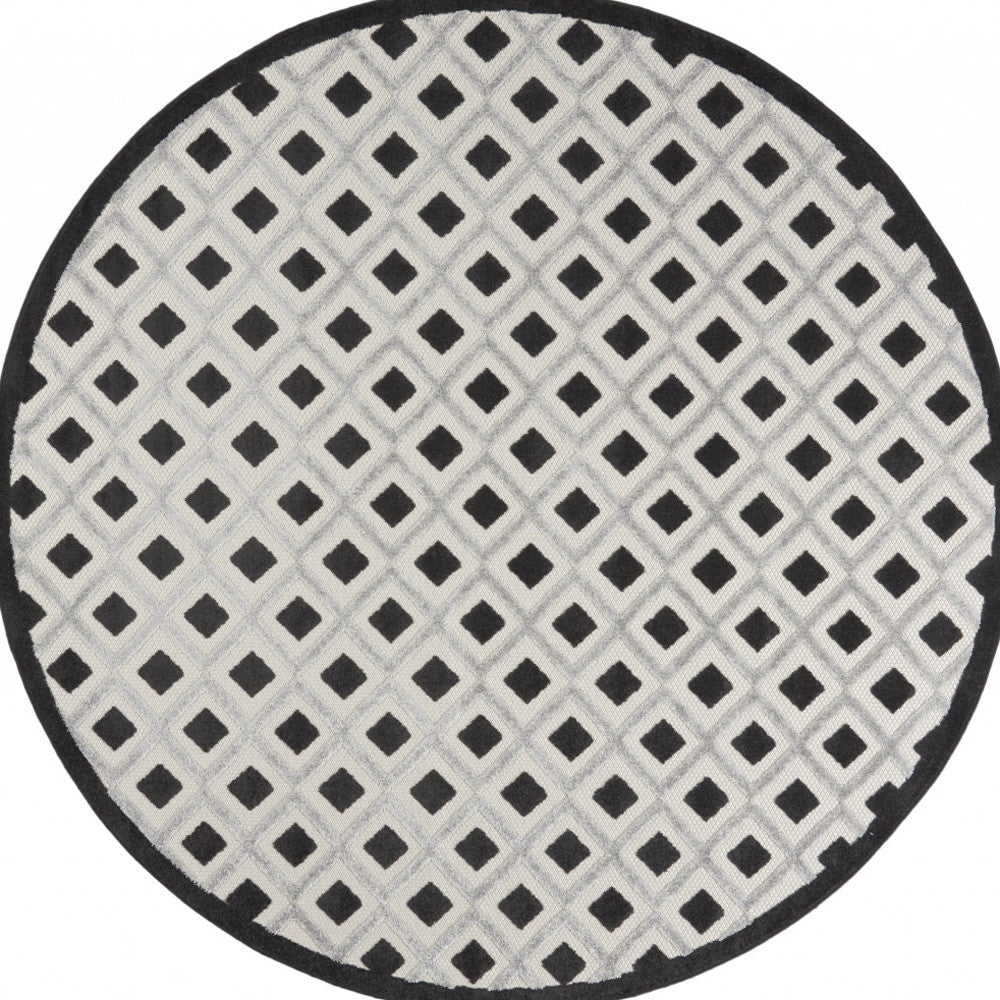 Black And White Round Gingham Non Skid Indoor Outdoor Area Rug - 8' x 8'