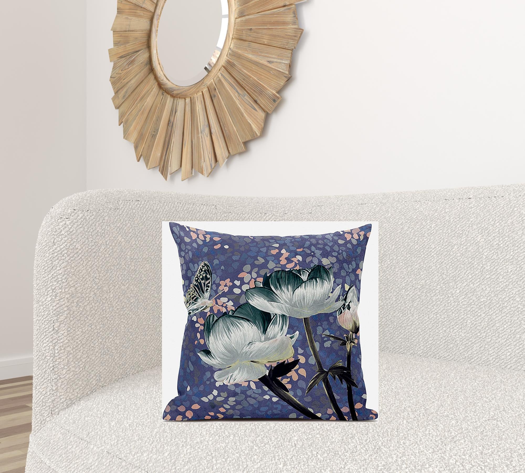 20 英寸 X 20 英寸深綠色和灰色玫瑰和蝴蝶絨面革抱枕