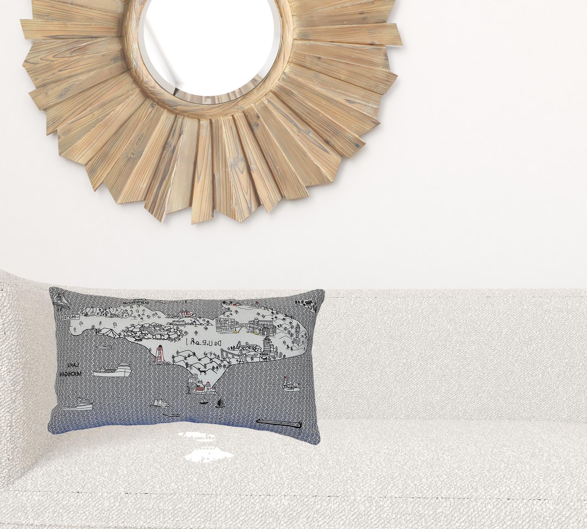 24" White Michigan Upper Peninsula Daylight Skyline Lumbar Cojín decorativo