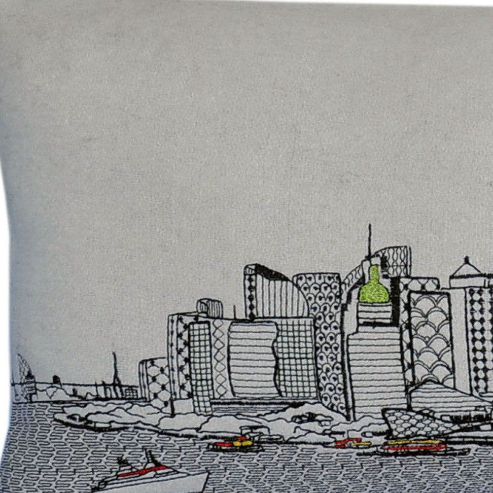 Cojín decorativo lumbar de 35" con el horizonte de la luz del día de Shanghái, color blanco