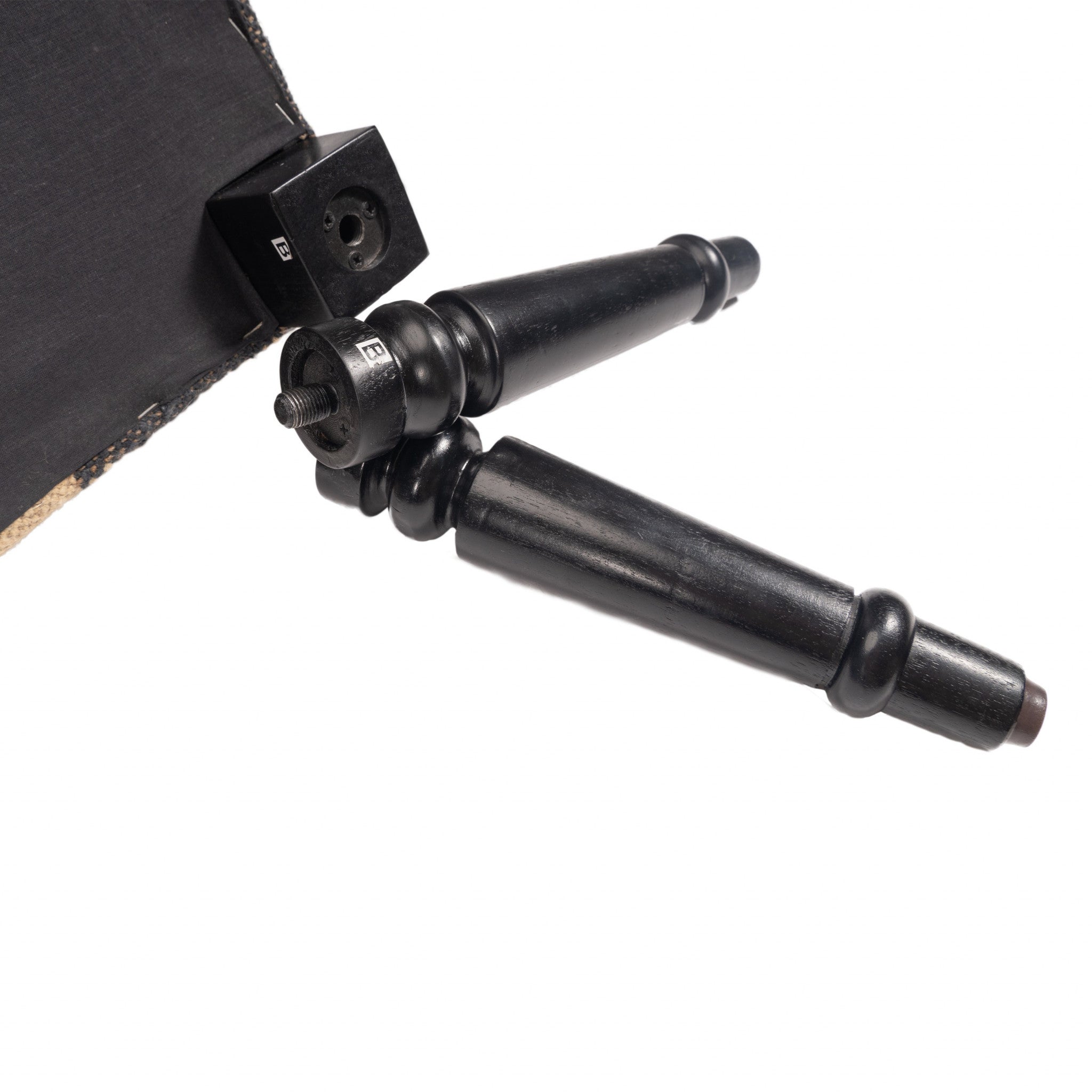 47 英寸奶油色和黑色腿抽象條紋和圓點軟墊長凳