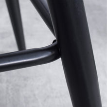 兩件套 32 英寸黑色低背吧台高吧椅帶腳踏板