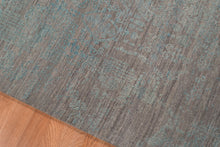 8' X 10' Gray Pearl And Silver New Zealand Lambs Wool Damask Hand Knotted Area Rug With Fringe