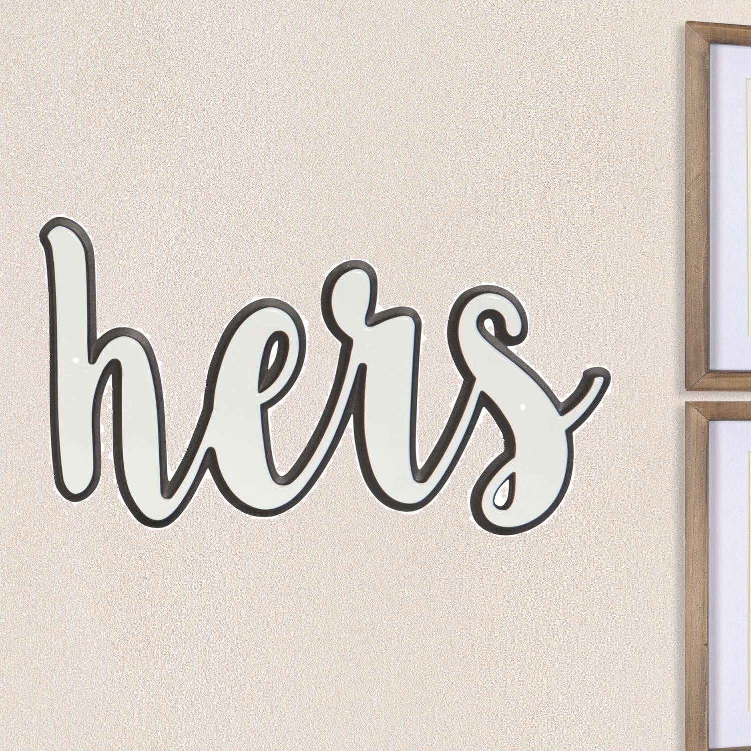 Juego de dos adornos de pared de metal blanco y negro para él y para ella