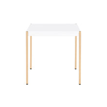 Mesa auxiliar cuadrada de madera fabricada en oro y blanco de 24