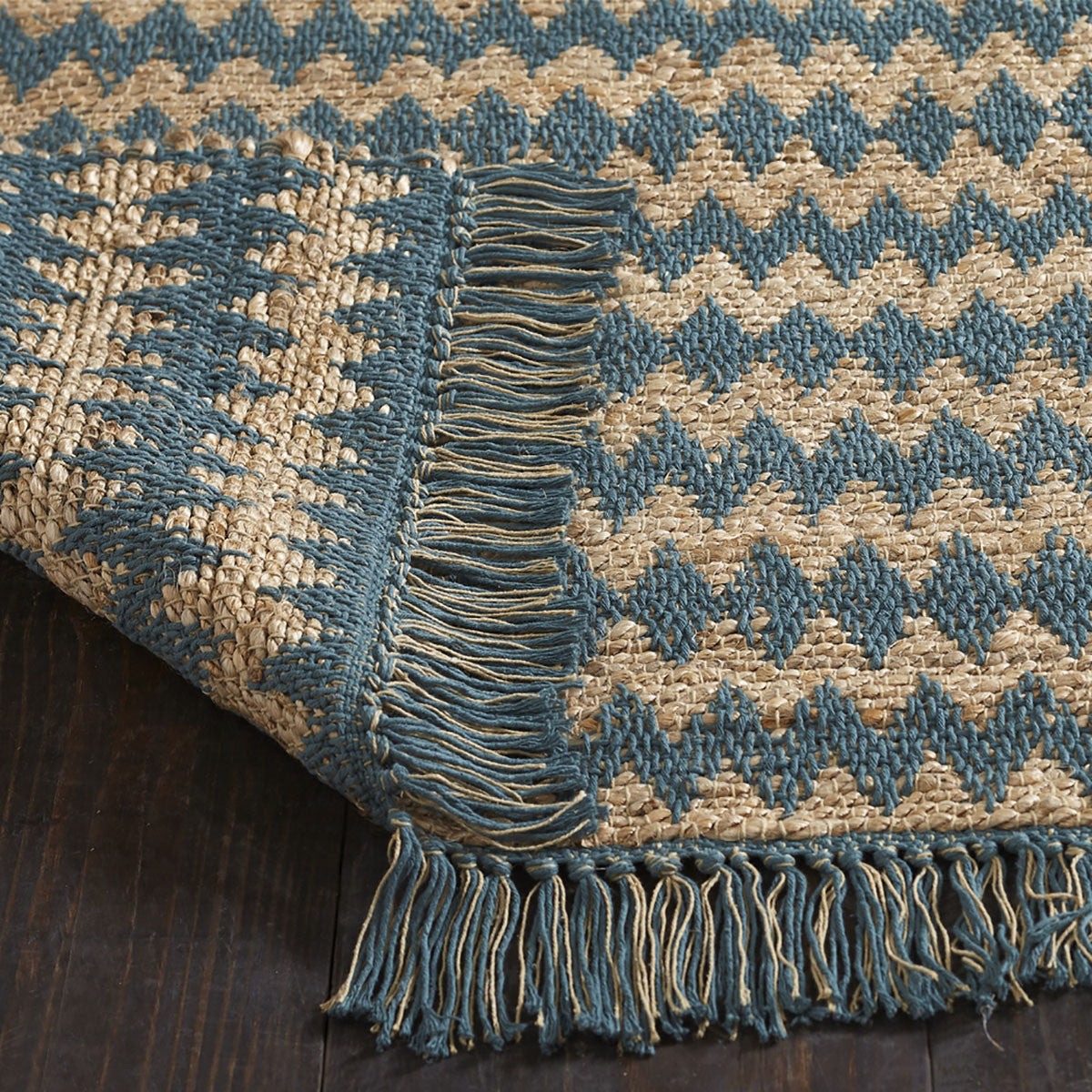 8' X 10' Teal Chevron Hand Woven Stain Resistant Area Rug With Fringe