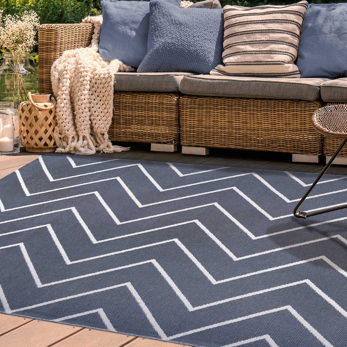 3' X 5' Grey Waves Stain Resistant Indoor Outdoor Area Rug