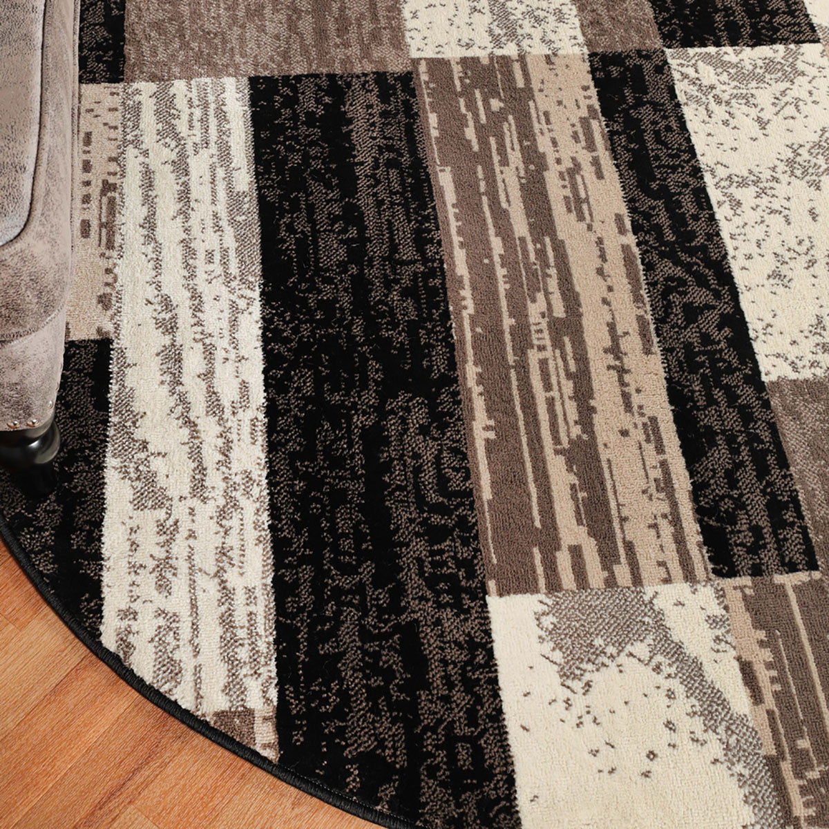 5' Round Chocolate Round Patchwork Power Loom Stain Resistant Area Rug