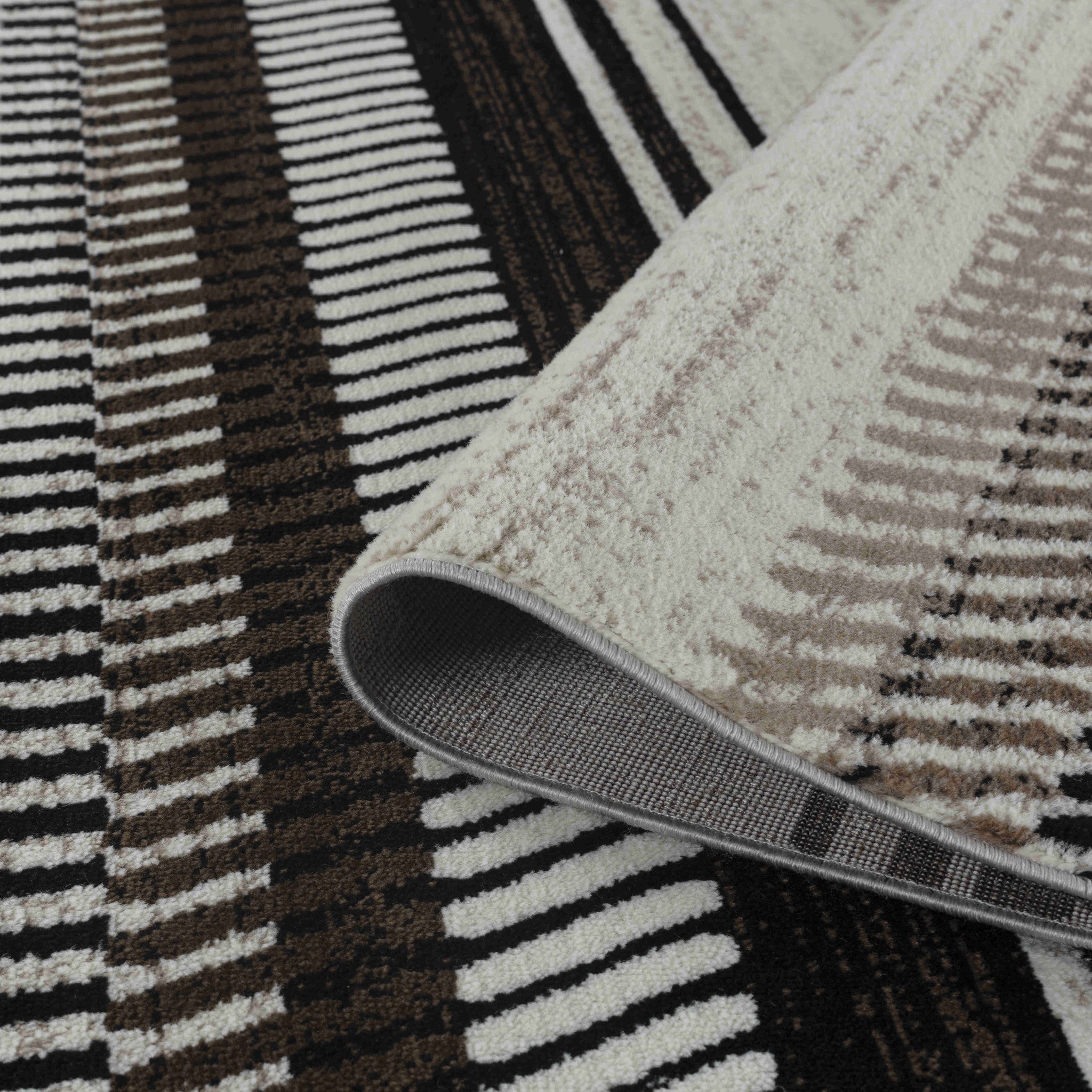 4' X 6' Beige Striped Area Rug