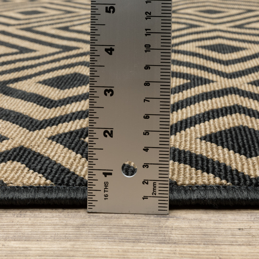 8' Round Black Round Geometric Stain Resistant Indoor Outdoor Area Rug