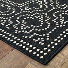 4' X 6' Black Stain Resistant Indoor Outdoor Area Rug