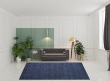 4' X 6' Black Wool Hand Woven Stain Resistant Area Rug